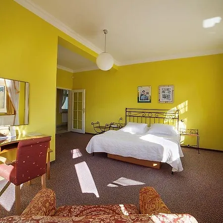 Festival Apartment *